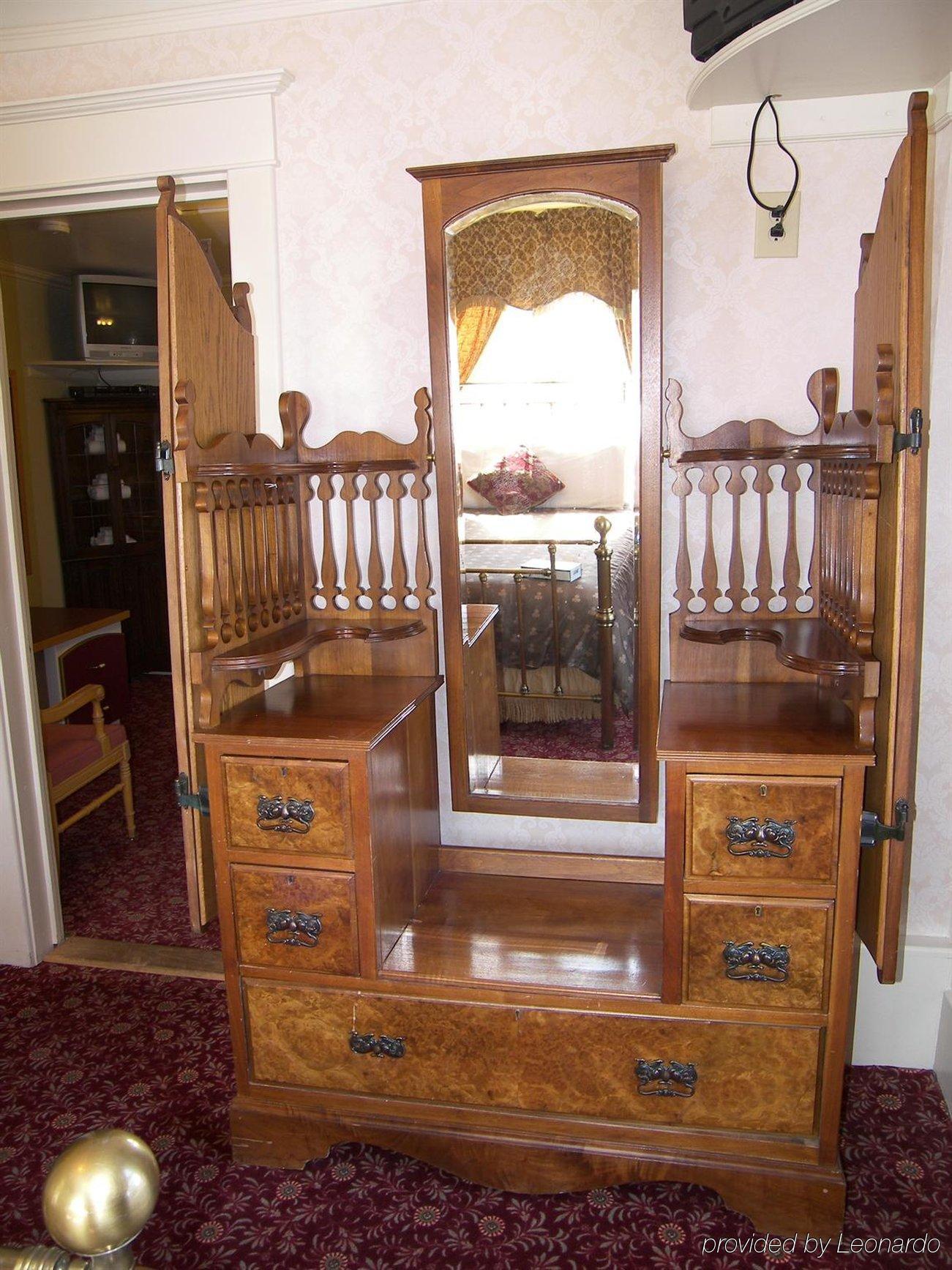 Van Gilder Hotel Сьюард Экстерьер фото