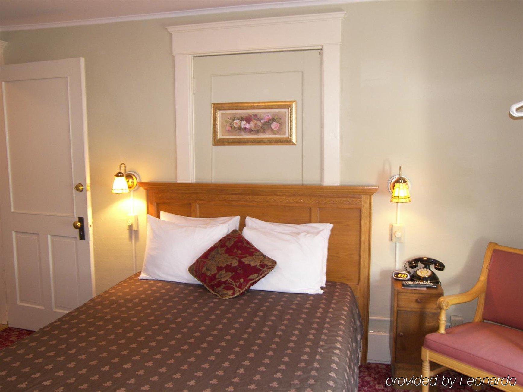 Van Gilder Hotel Сьюард Экстерьер фото